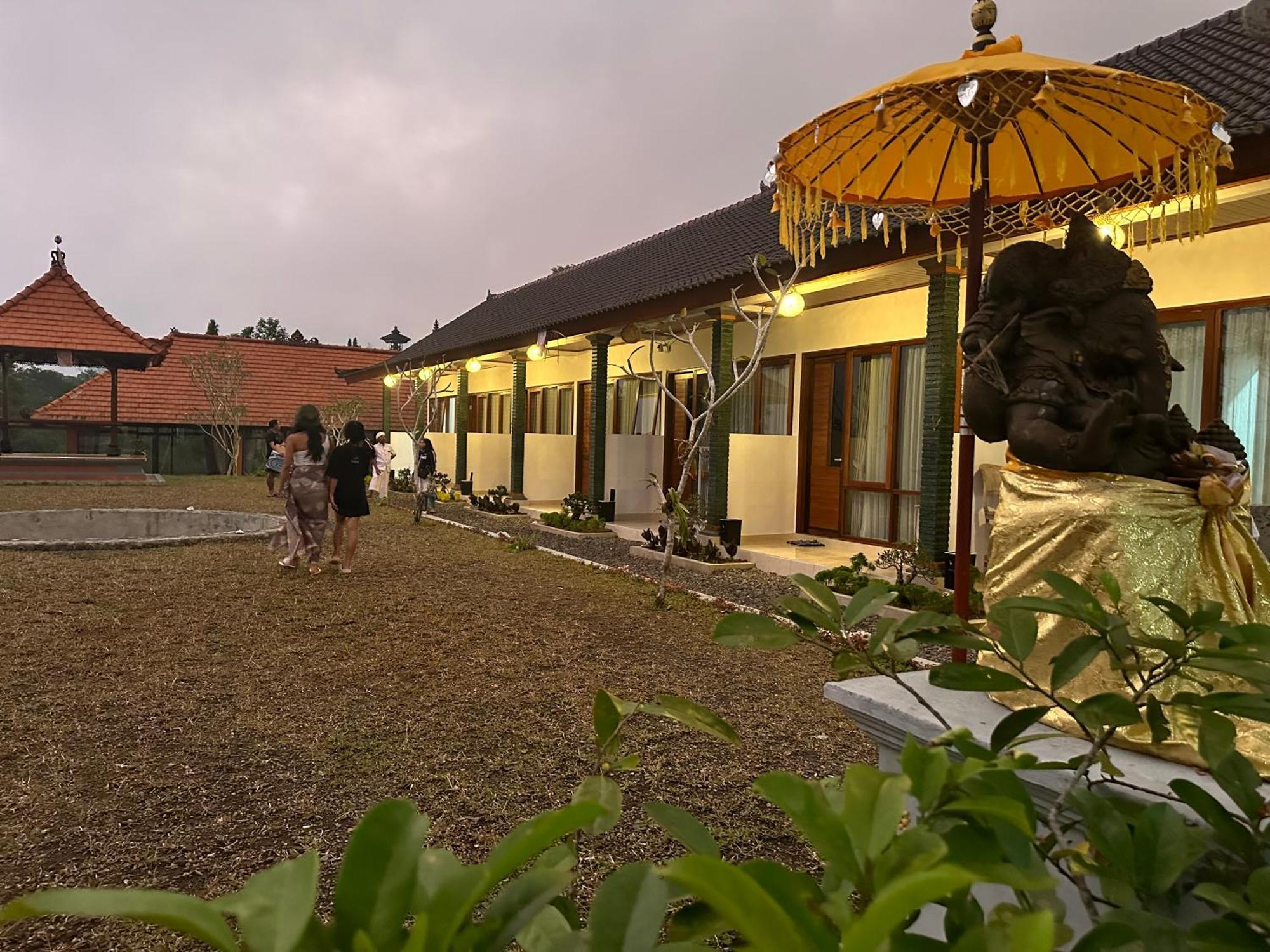 شقة Bali Basuki Retreat Center Besakih المظهر الخارجي الصورة